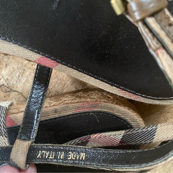 Burberry strapped espadrilles sandals - Picture 10 of 10